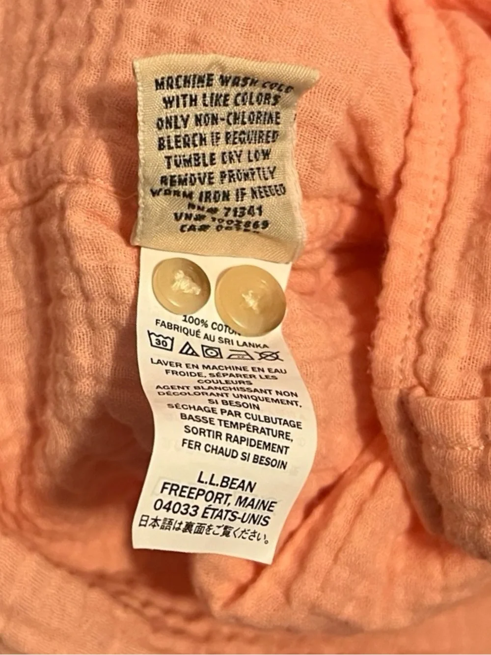 L.L.Bean Women's Cloud Gauze Shirt, EUC Long-Sleeve Button-Up in Dark Salmon - Picture 4 of 8